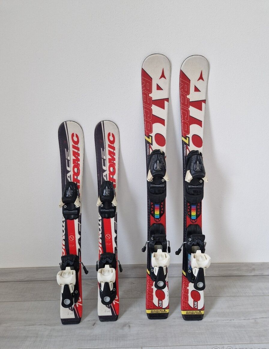 Lyže Atomic s vázáním, délka 90 a 70cm