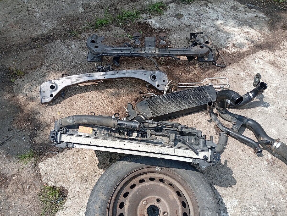 CITROEN C-CROSSER RV 2010 PŘEDEKK XENON, CHLADIČE APOD.