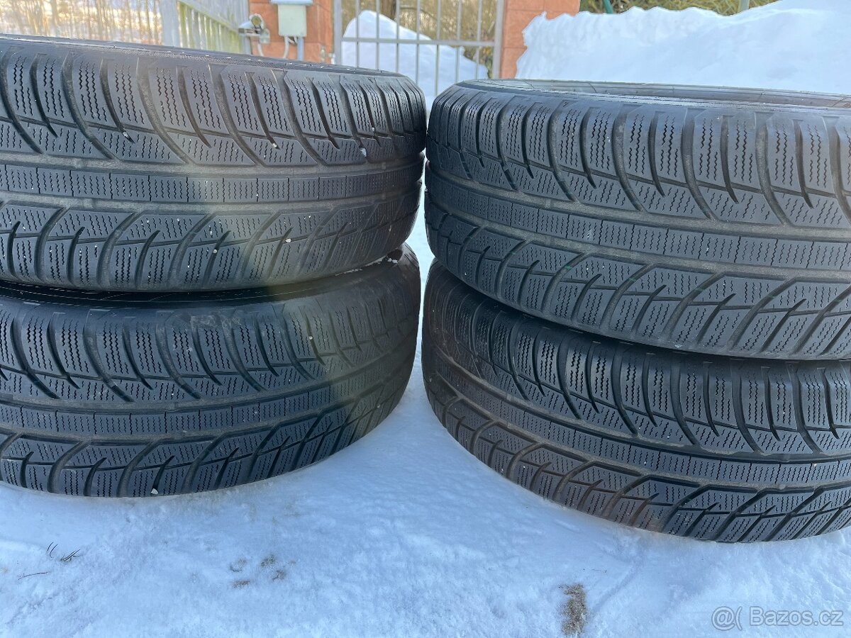 4x zimní pneu 215/60/16 vzorek 85 %