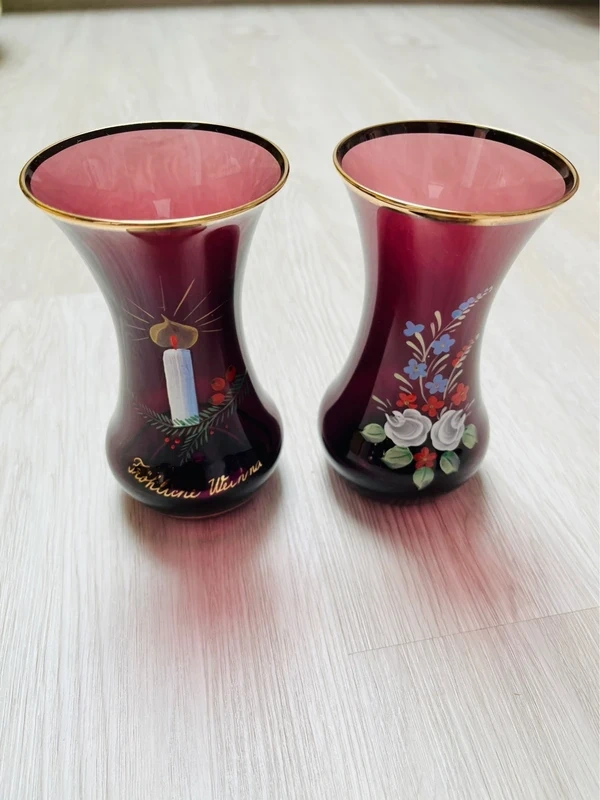 Sada zlacených váz