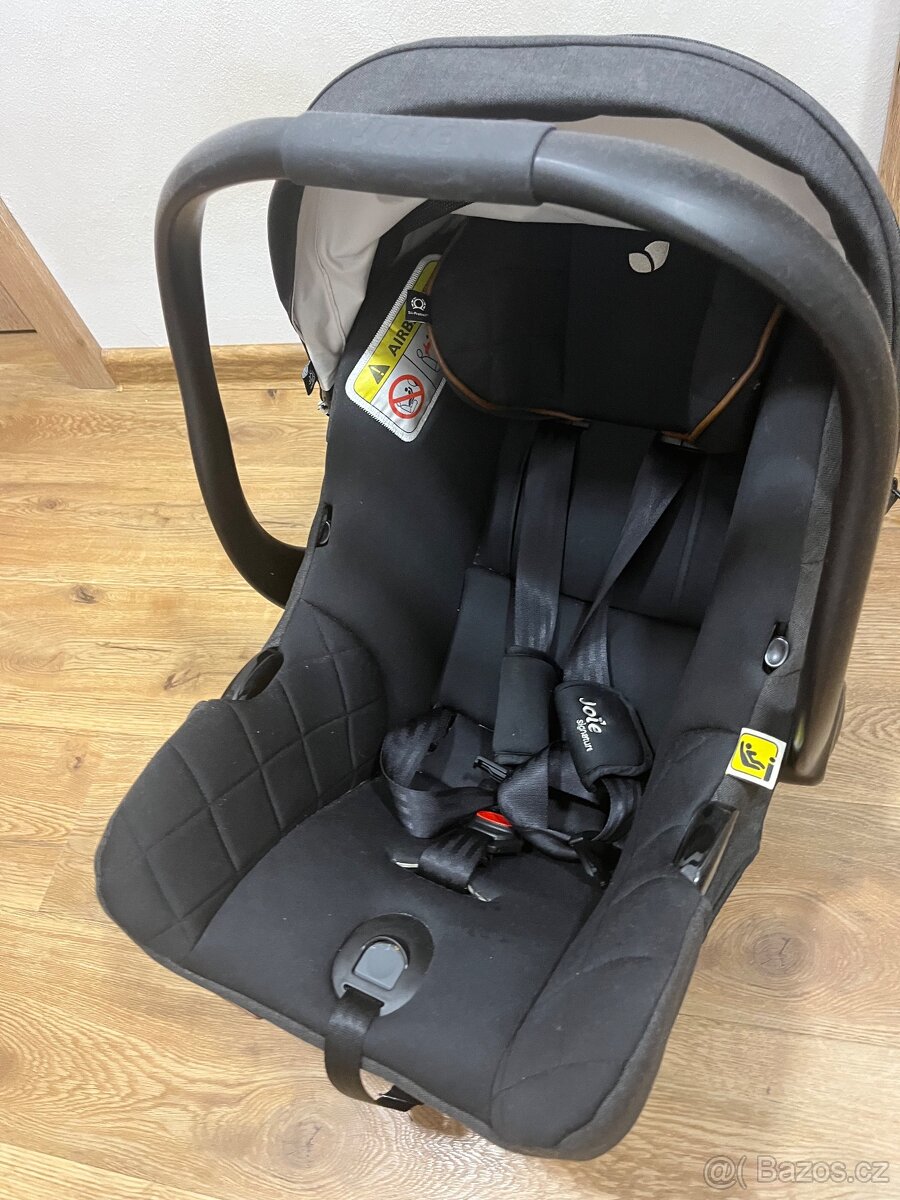 Autosedačka pro nejmenší Joie - černá