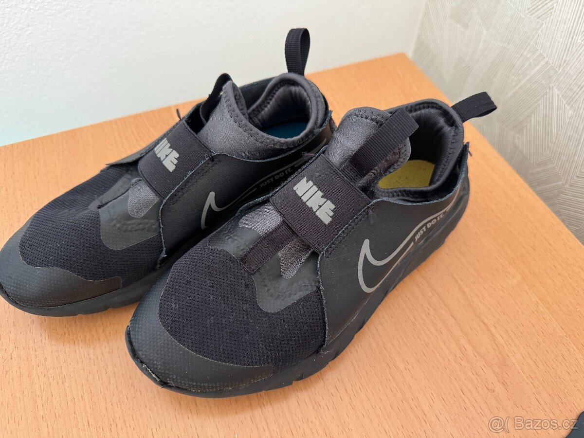 Dětské tenisky NIKE - vel. EUR 36,5 (23,5cm)