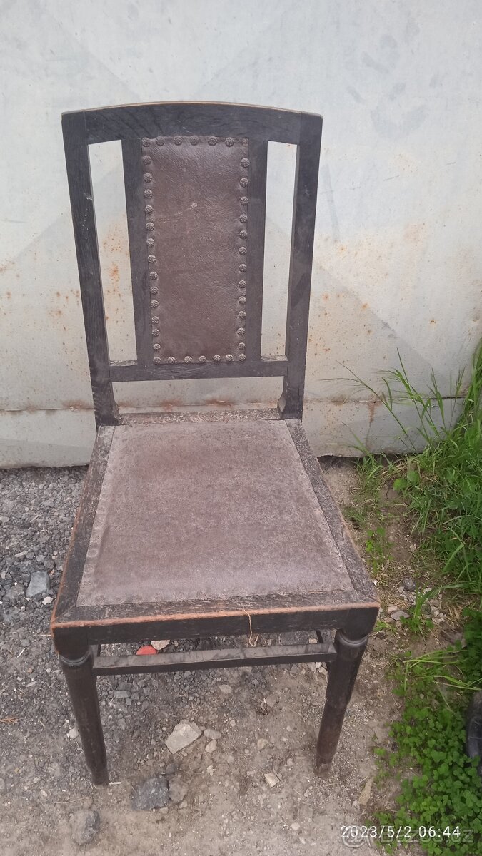 Stará židle.