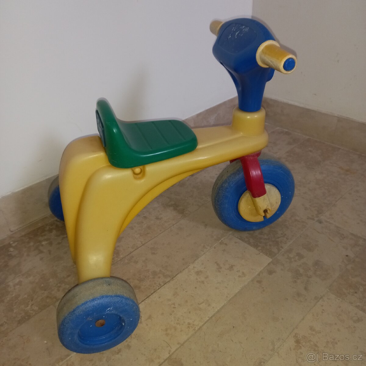 Tříkolka Chicco odrážedlo