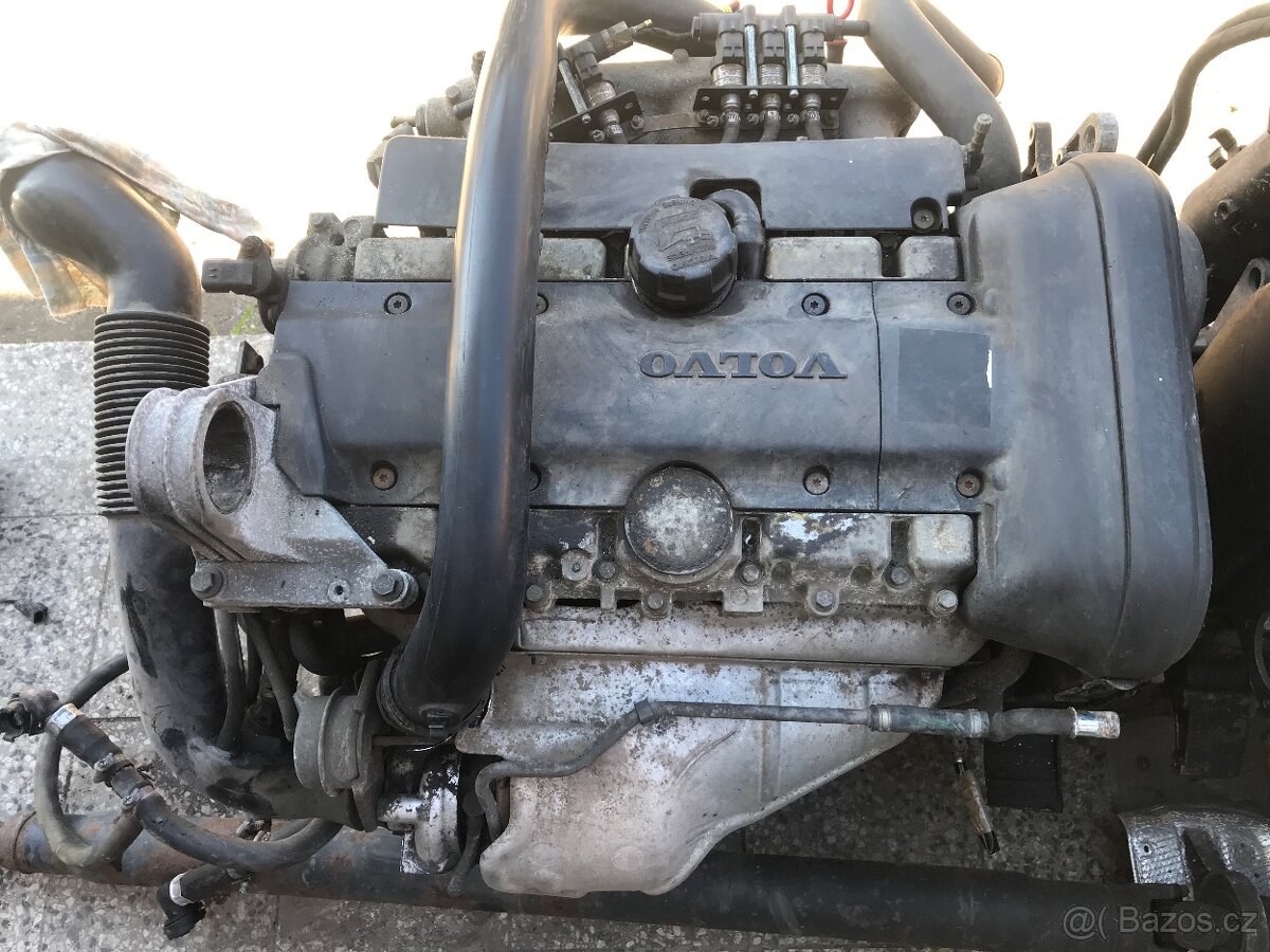 Motor Volvo B5254t2 154kw benzin
