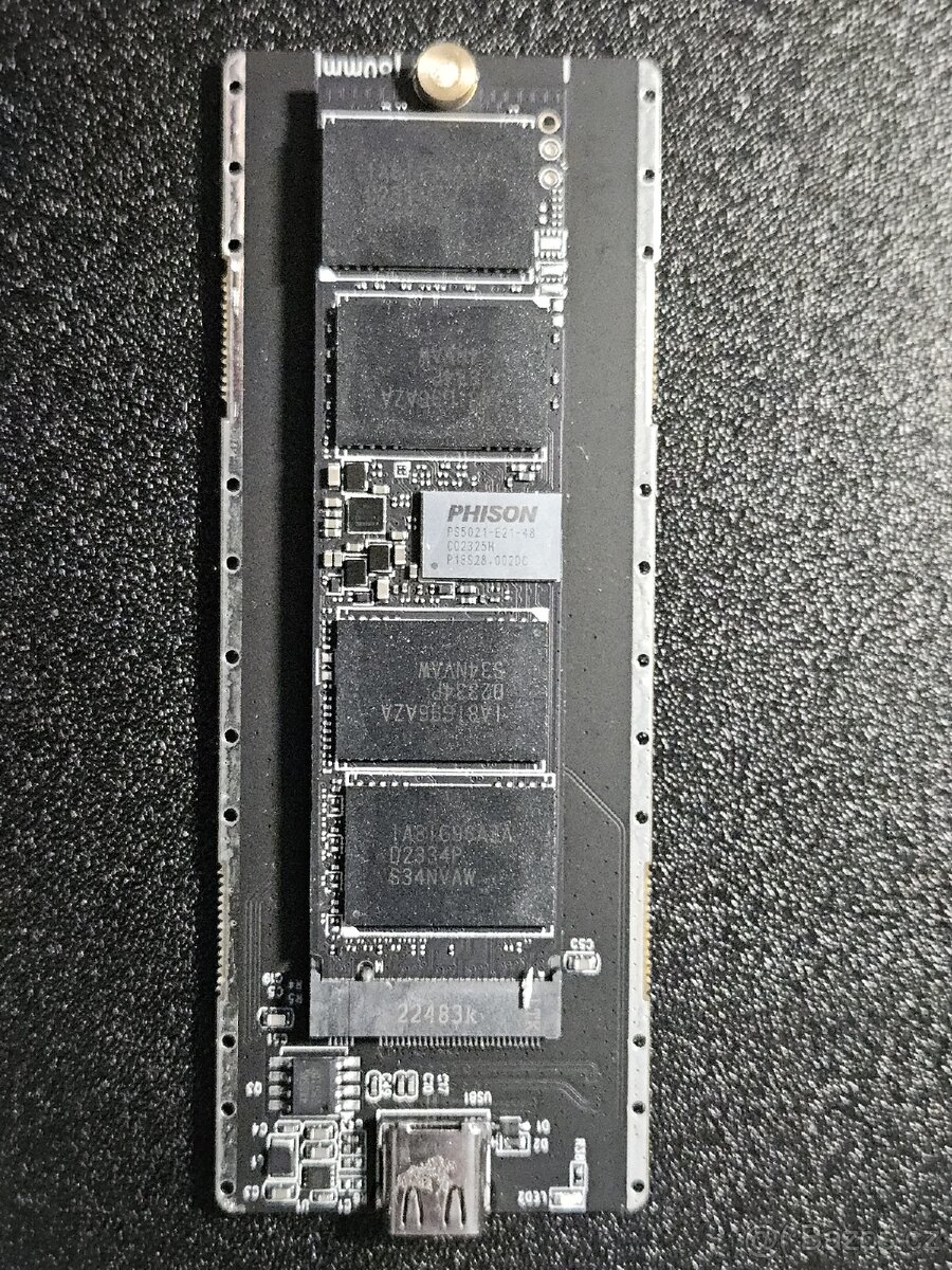 SSD Disk 4TB Corsair, zaruka do X. 2029