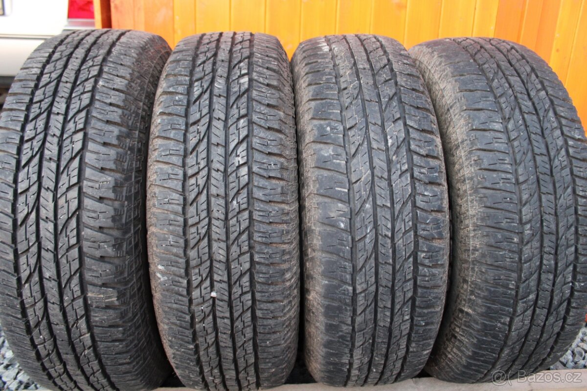 Yokohama 245/75 R16 109T