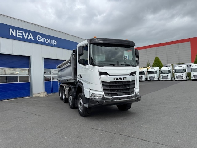 Prodám, Nový DAF XFc 530ps FAD 8x4 S3 VS-Mont sklápěč, závěs