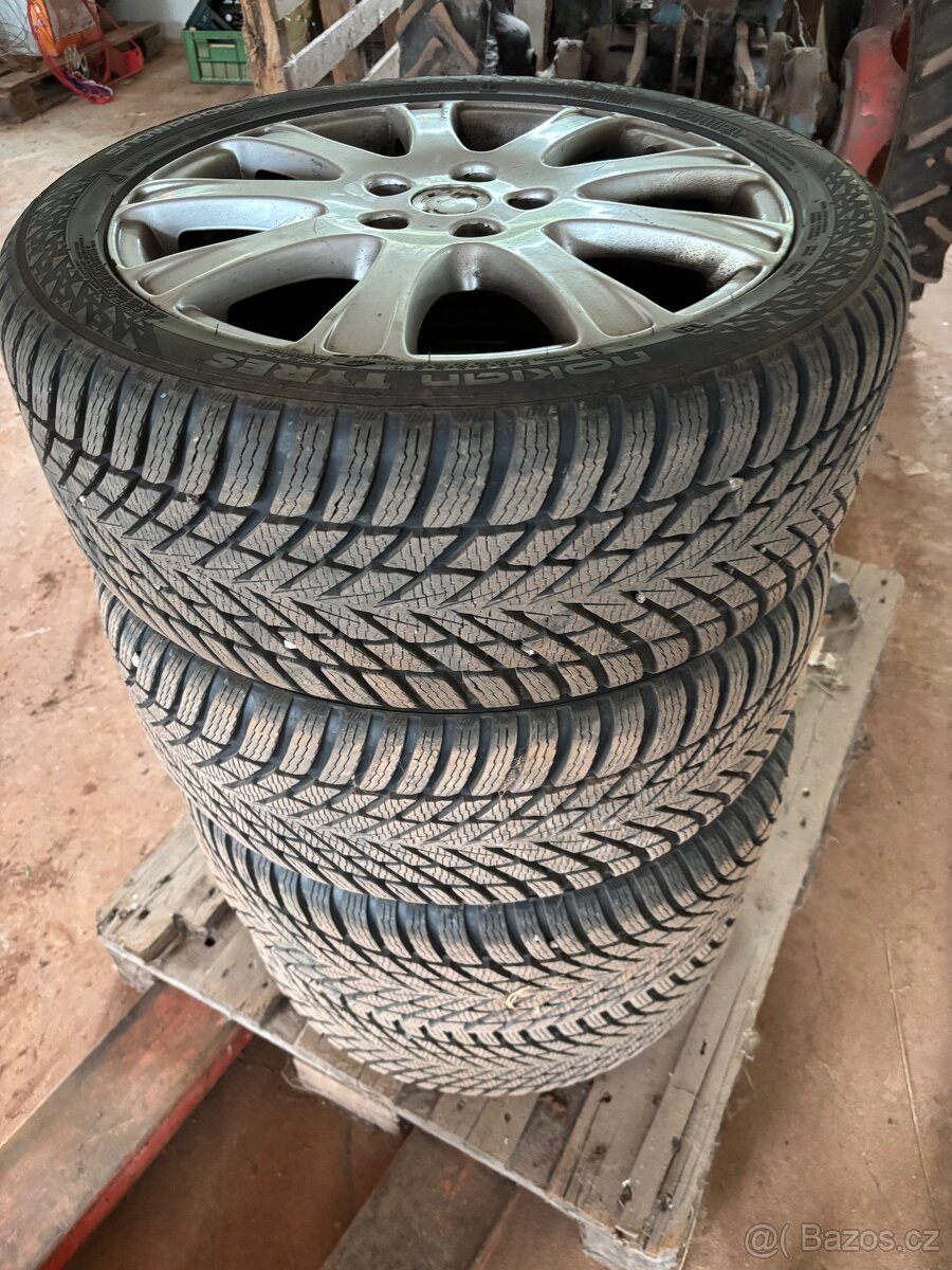 Zimní kola 225/45-17 Škoda octavia rs jpneu jako nové