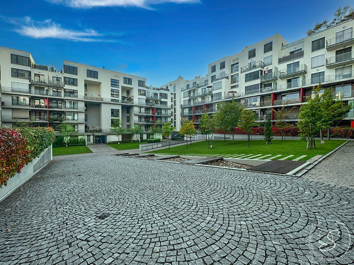 Pronájem bytu 2+kk, 43 m2, Praha