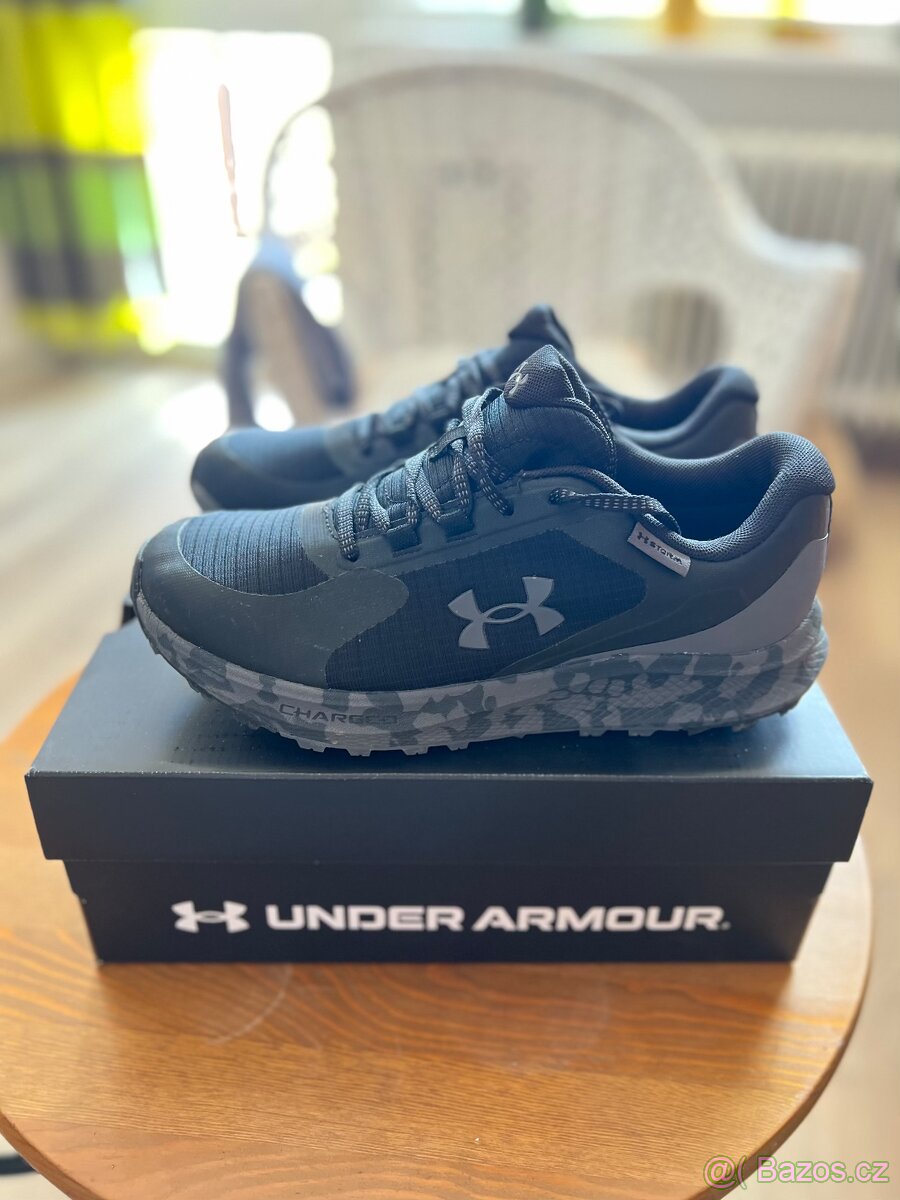 Boty UNDER ARMOUR Charget Bandit TR 3 SP, vel. 42
