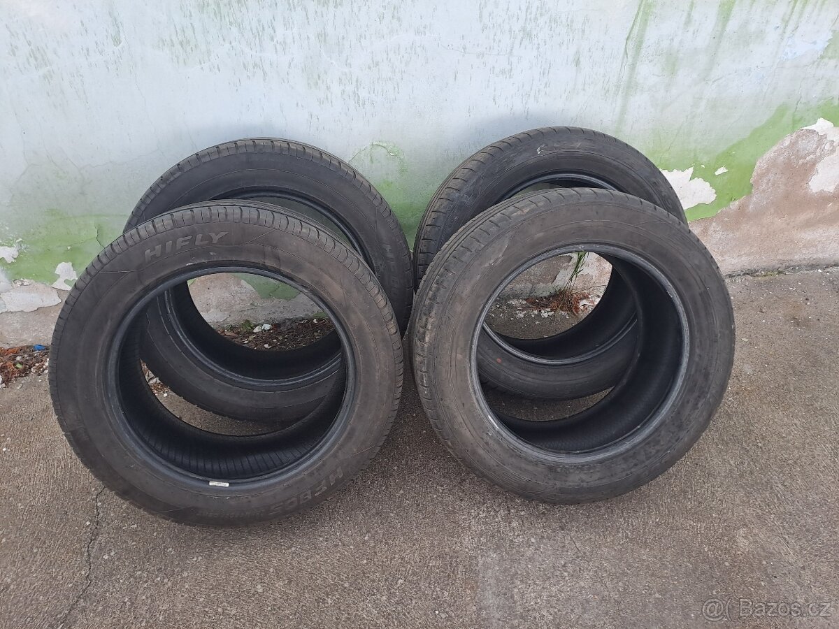 R17 235/55
