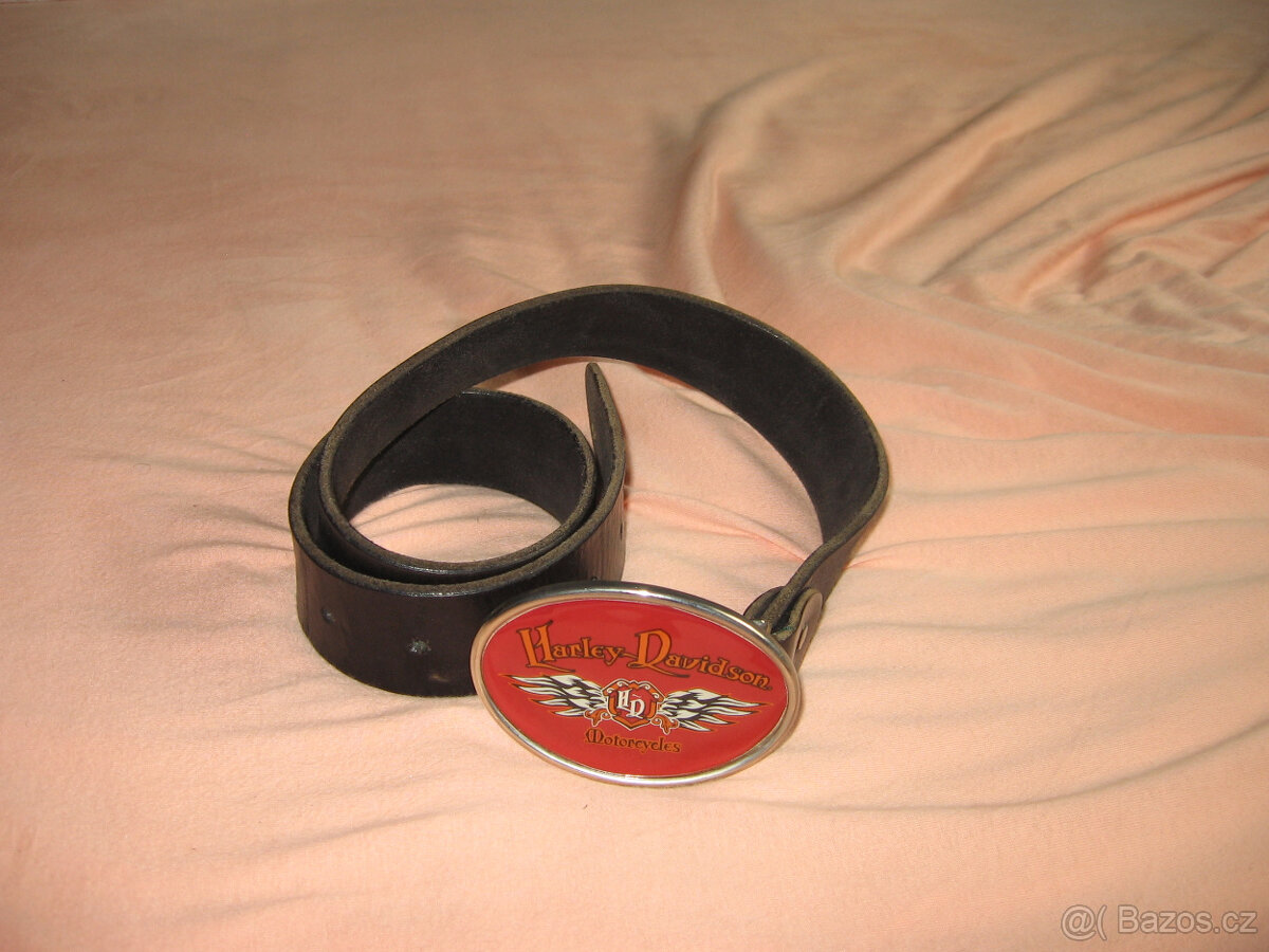 HARLEY DAVIDSON