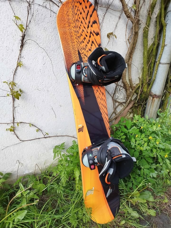 Snowboard 159cm+vázání+boty vel. 41