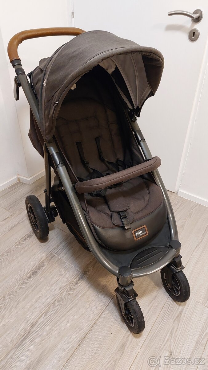 Kočárek Joie Mytrax Flex Signature Noir