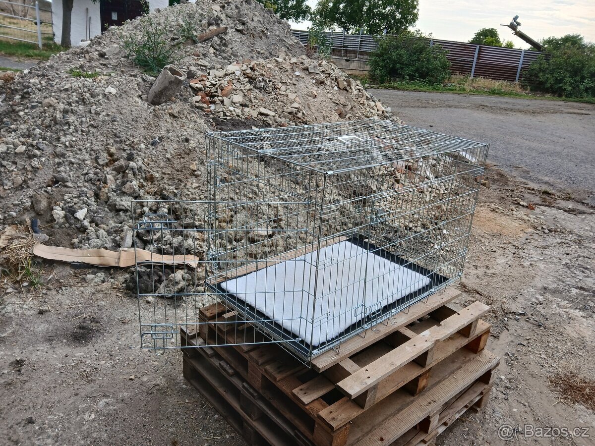 Klec přepravní, výstavní, skládací
