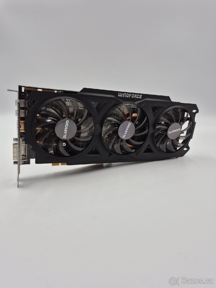 GIGABYTE Radeon R9 280X 3GB
