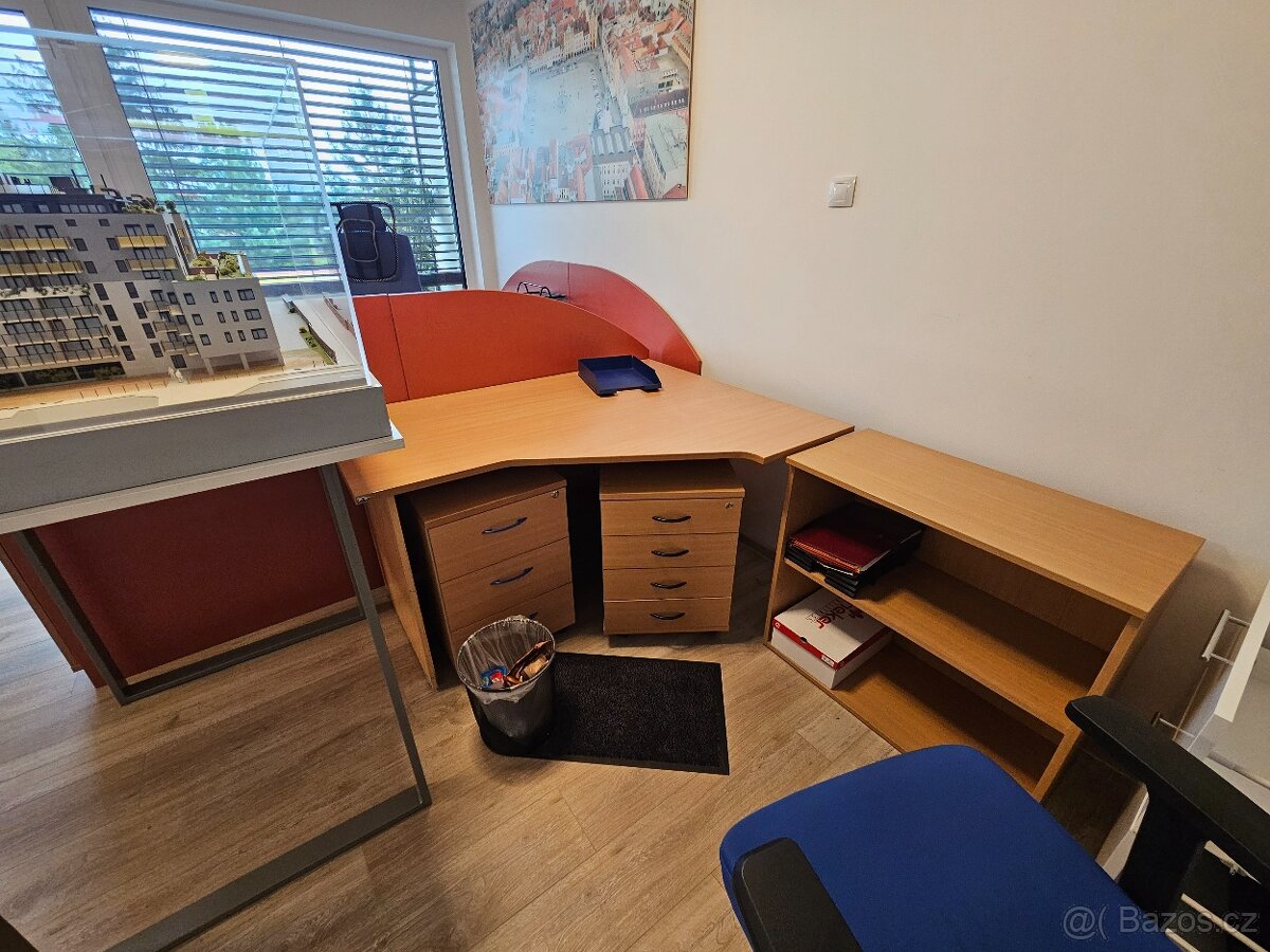 Kancelářský nábytek