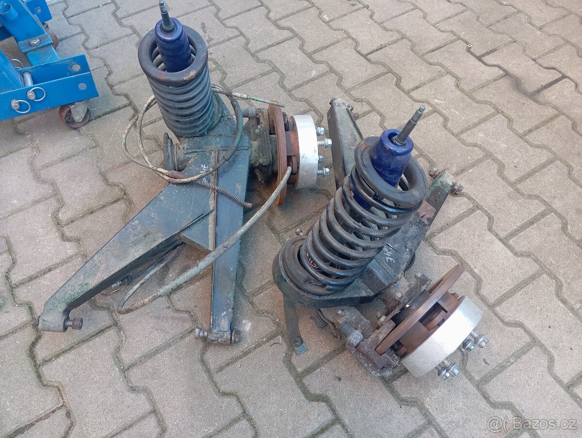 Sportovní / závodní Zadní náprava Škoda 130 rs