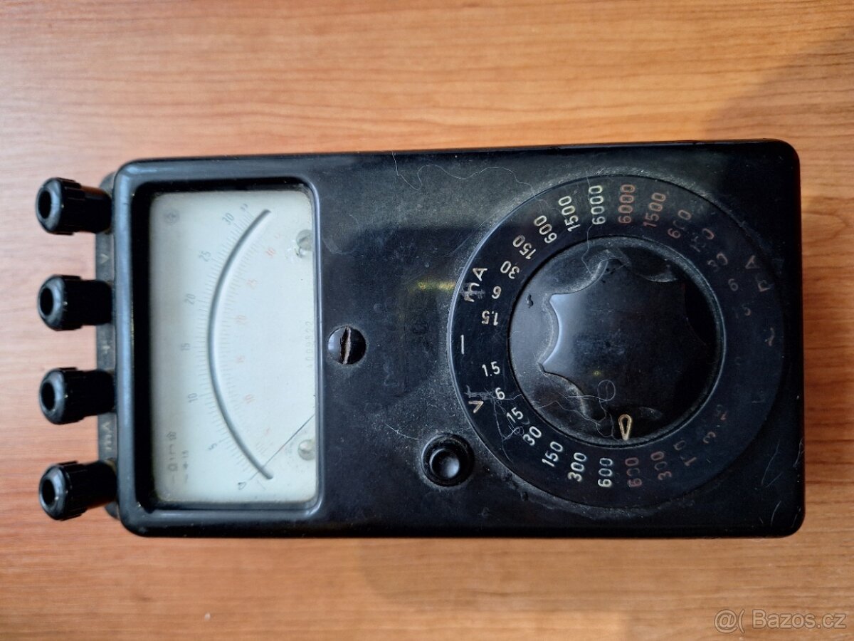 měřicí přístroj voltmetr ampérmetr
