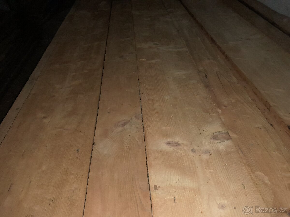 Prodám stará podlahová prkna.
