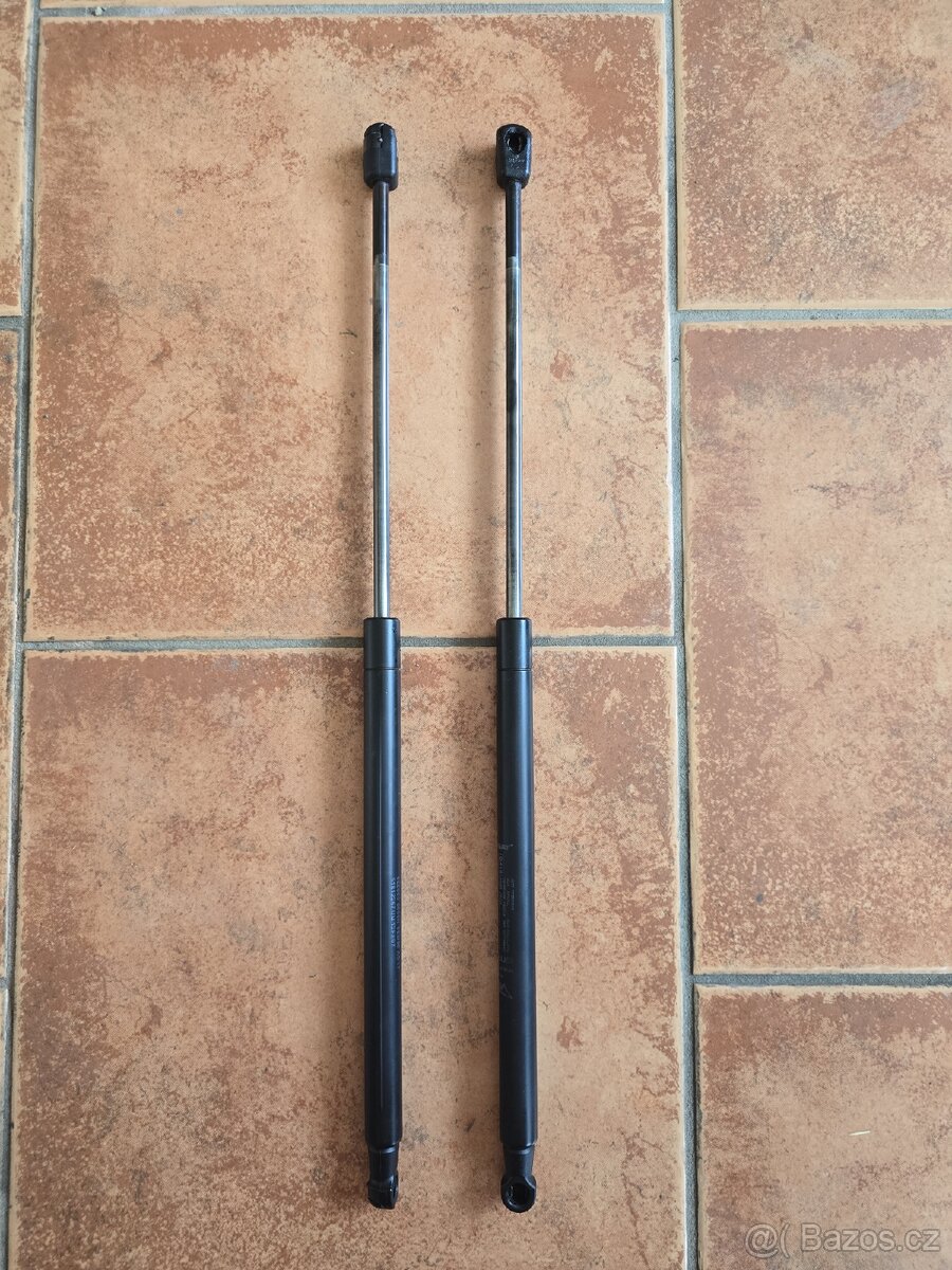 Fiat Bravo II vzpěry kufru 5 dveří