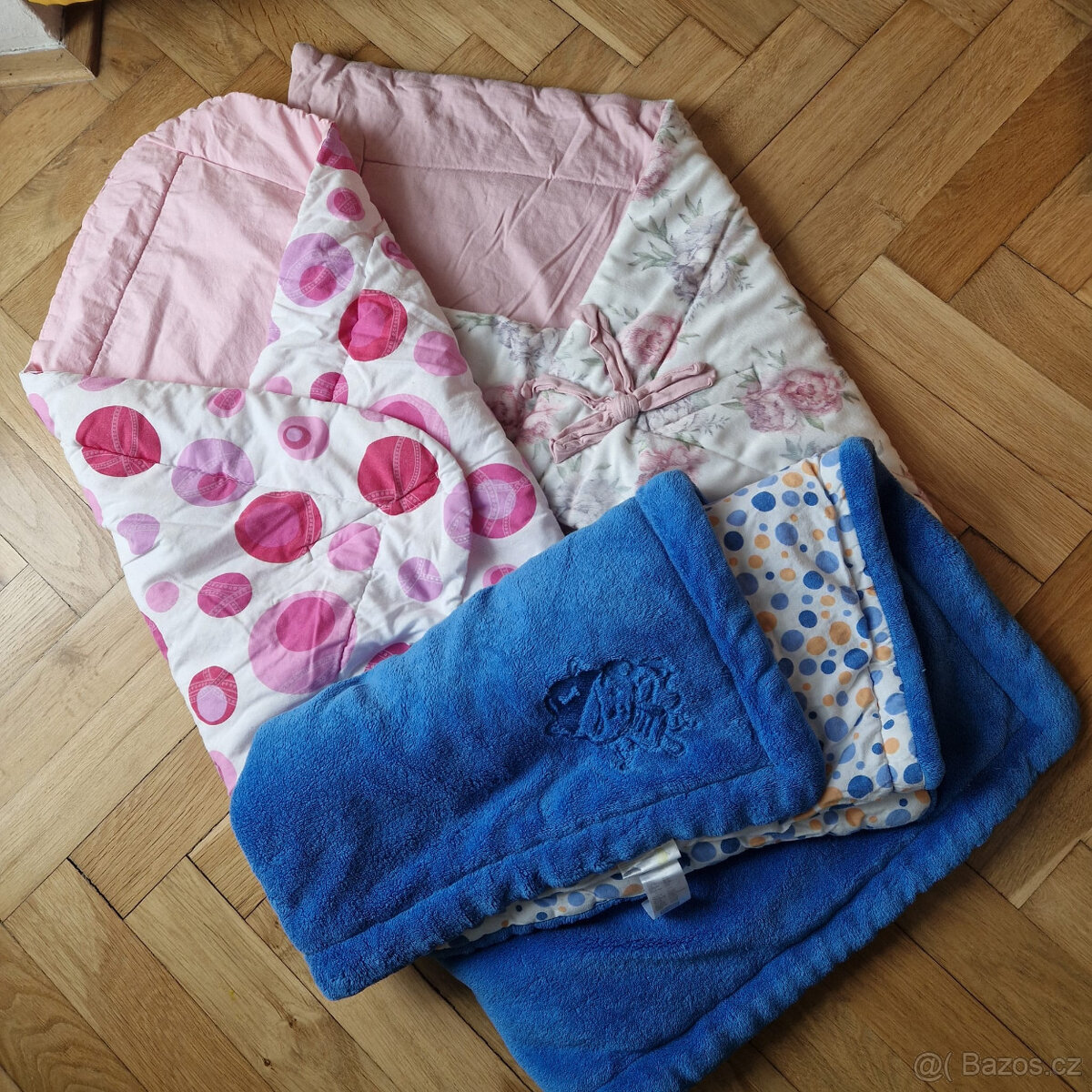 Set dvou zavinovaček a teplé deky pro miminko