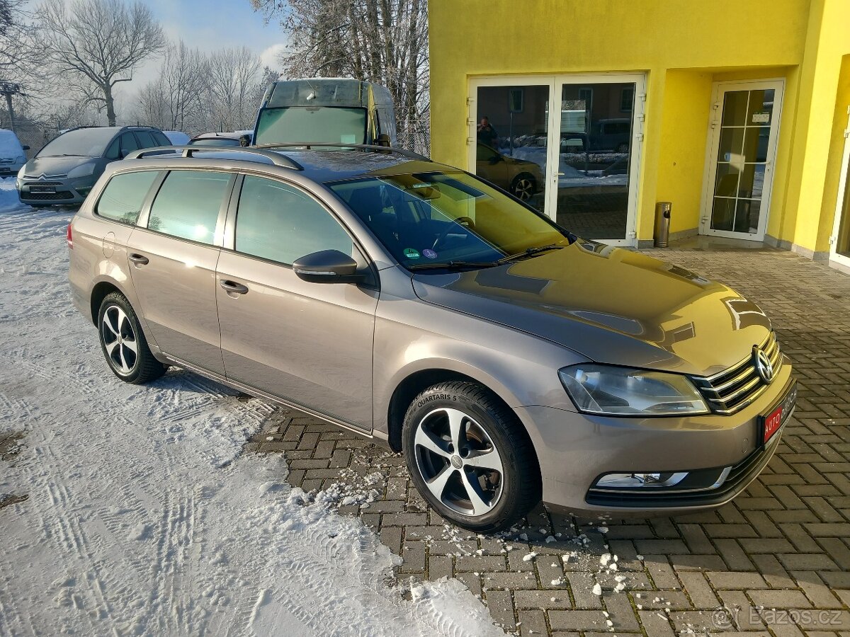 Volkswagen Passat 1.4TSi NAVIGACE VYHŘ.SED, 2x KOLA