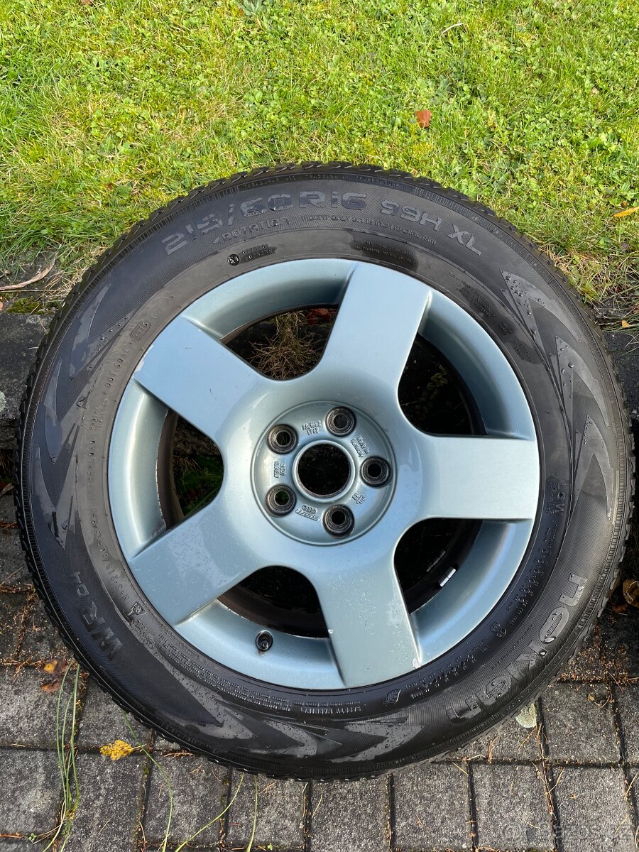 Nokian zimní pneu+VW/Audi alu R16