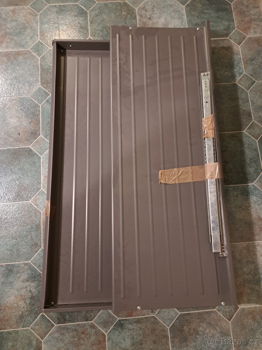 IKEA PAX 2x policový díl na boty, 2x šatní tyc