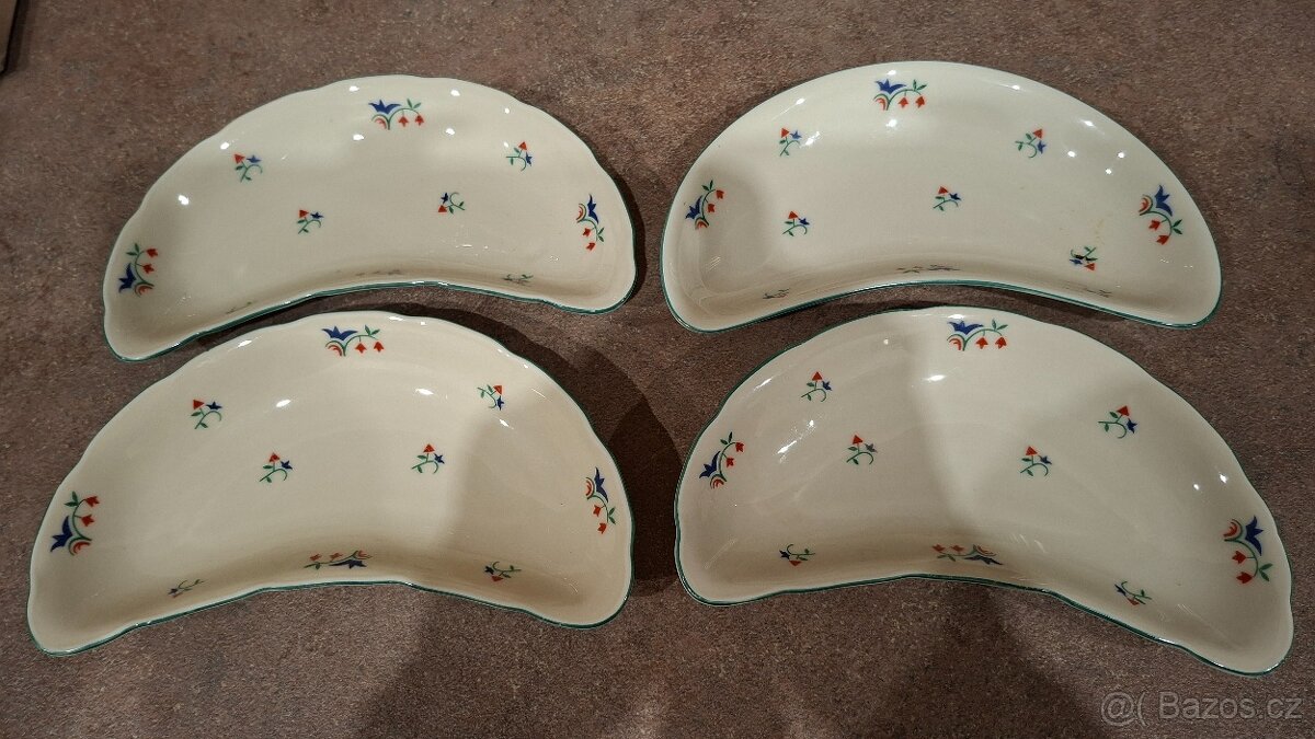 Starožitné misky na kosti