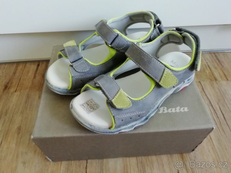 sandále Baťa vel. 34
