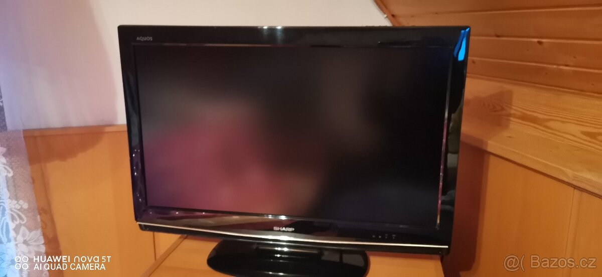 Prodám televizi Sharp + set top box dvb t2 Emos