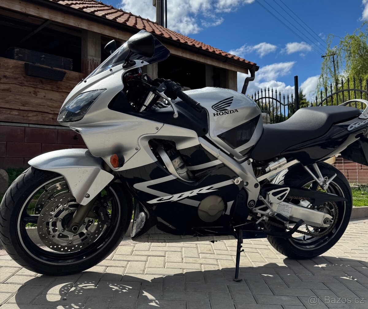 Na prodej: Honda CBR 600F (2007)