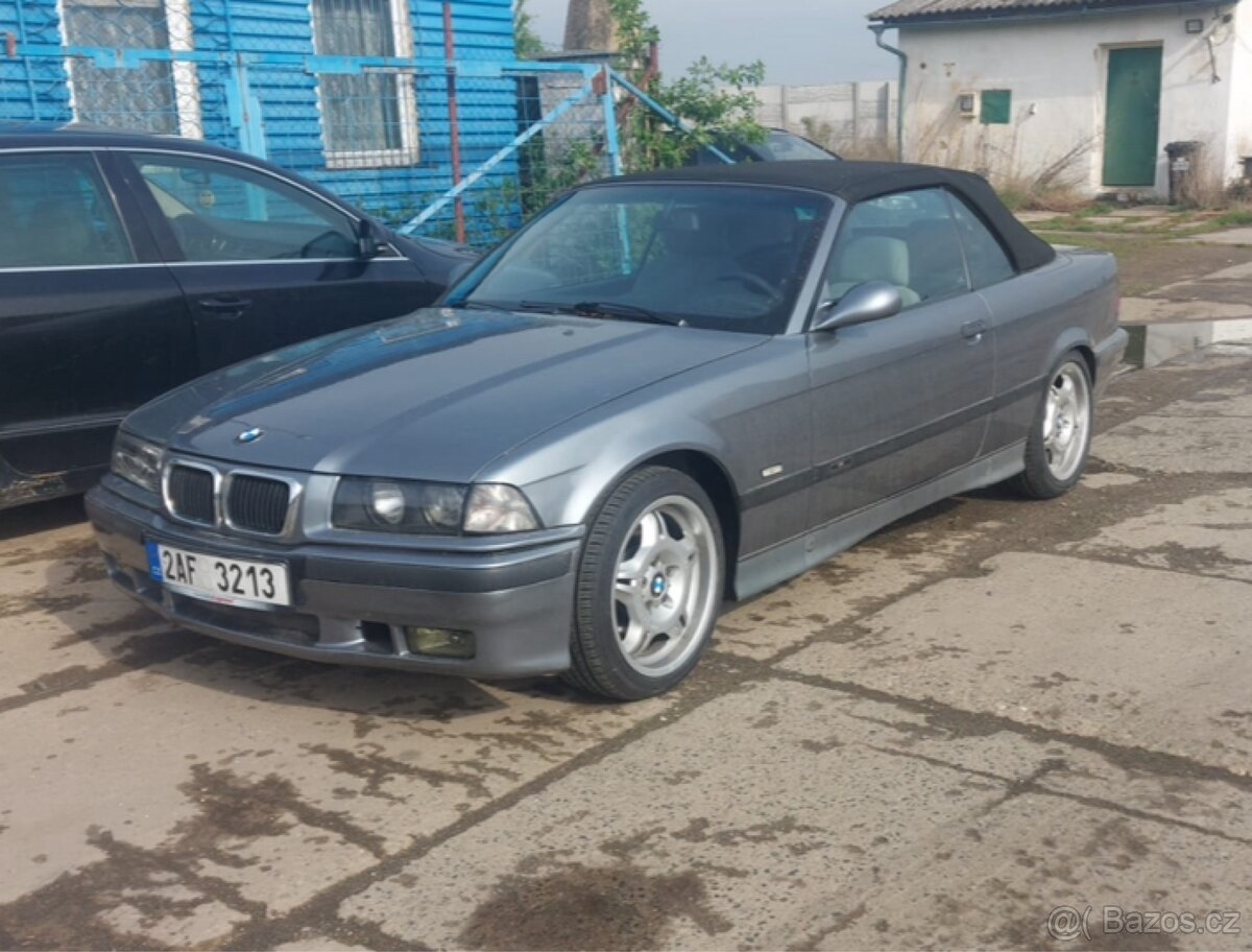 BMW 318i