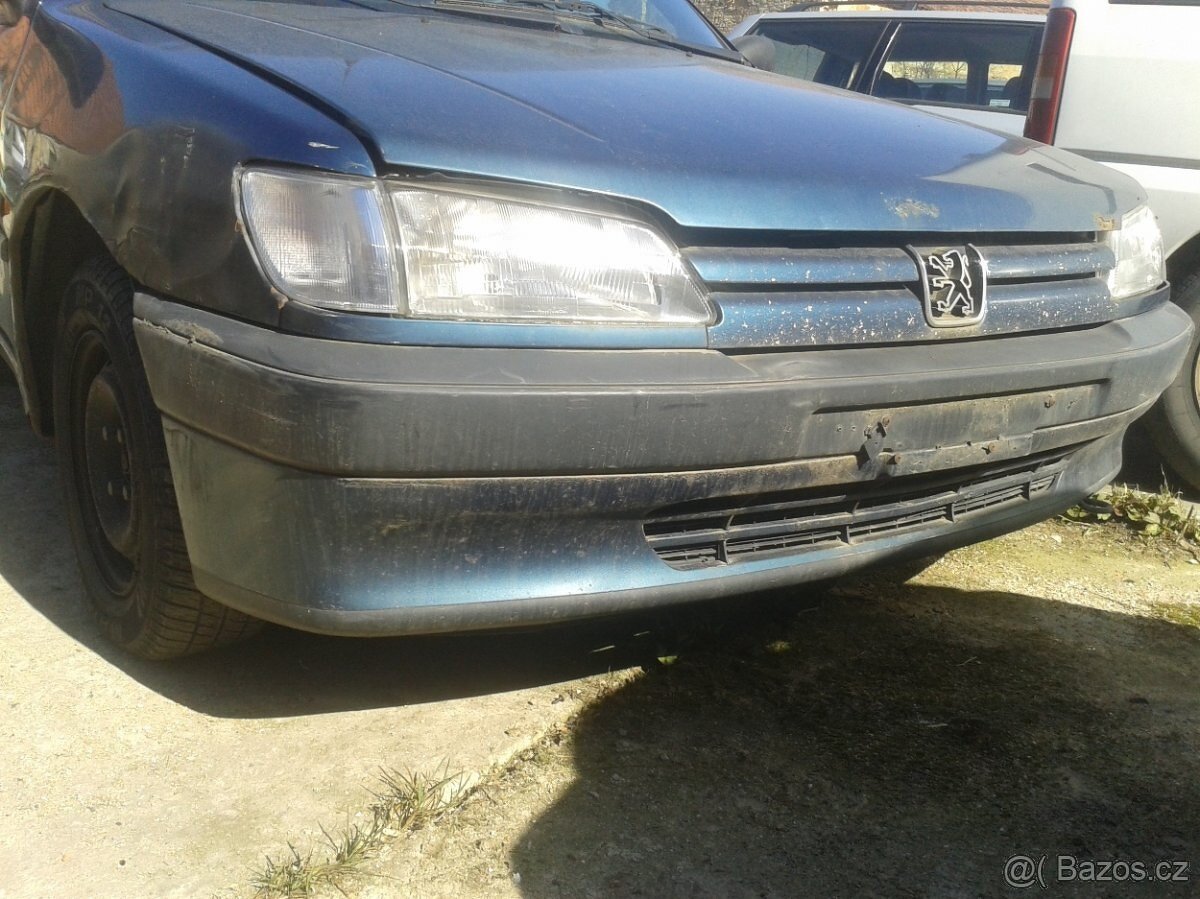 Peugeot 306 stary model-pouze dily 3dv model se šíbrem