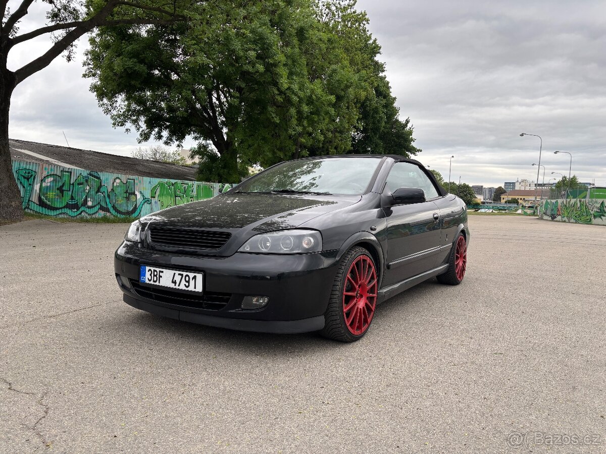 OPEL ASTRA 1.6 LINEA ROSSA