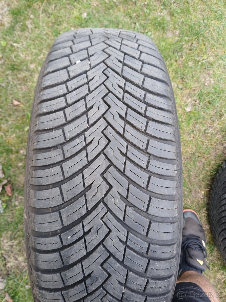 Pirelli Cinturato Allseason 215/65 R17, 2KS, 2x8mm