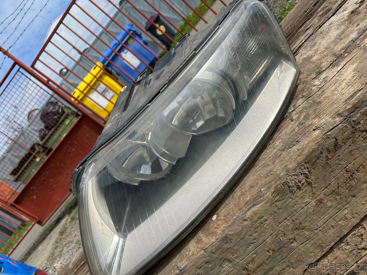 Audi a6 c6 přední světlomet