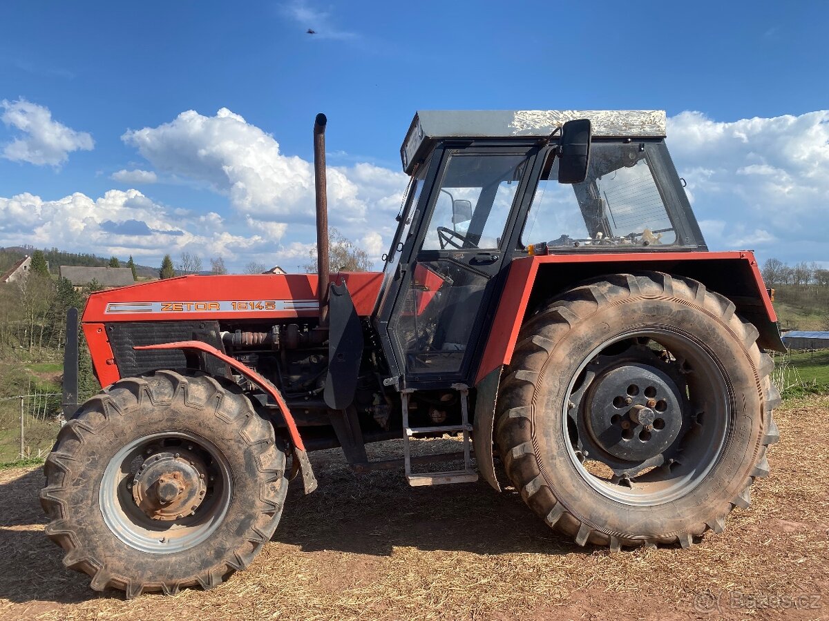 Zetor 16145 s čelním nakladačem