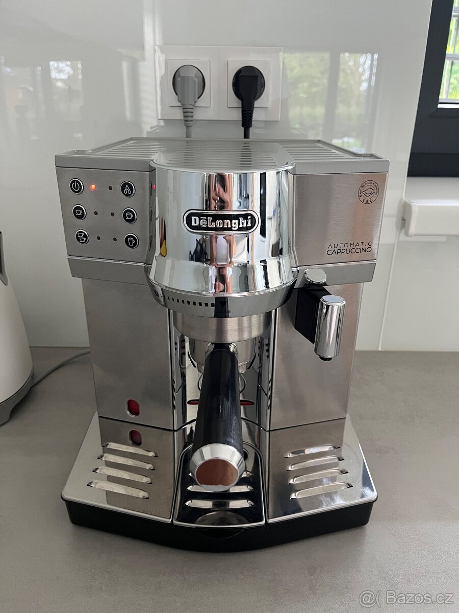 Delonghi pákový kávovar EC850.M