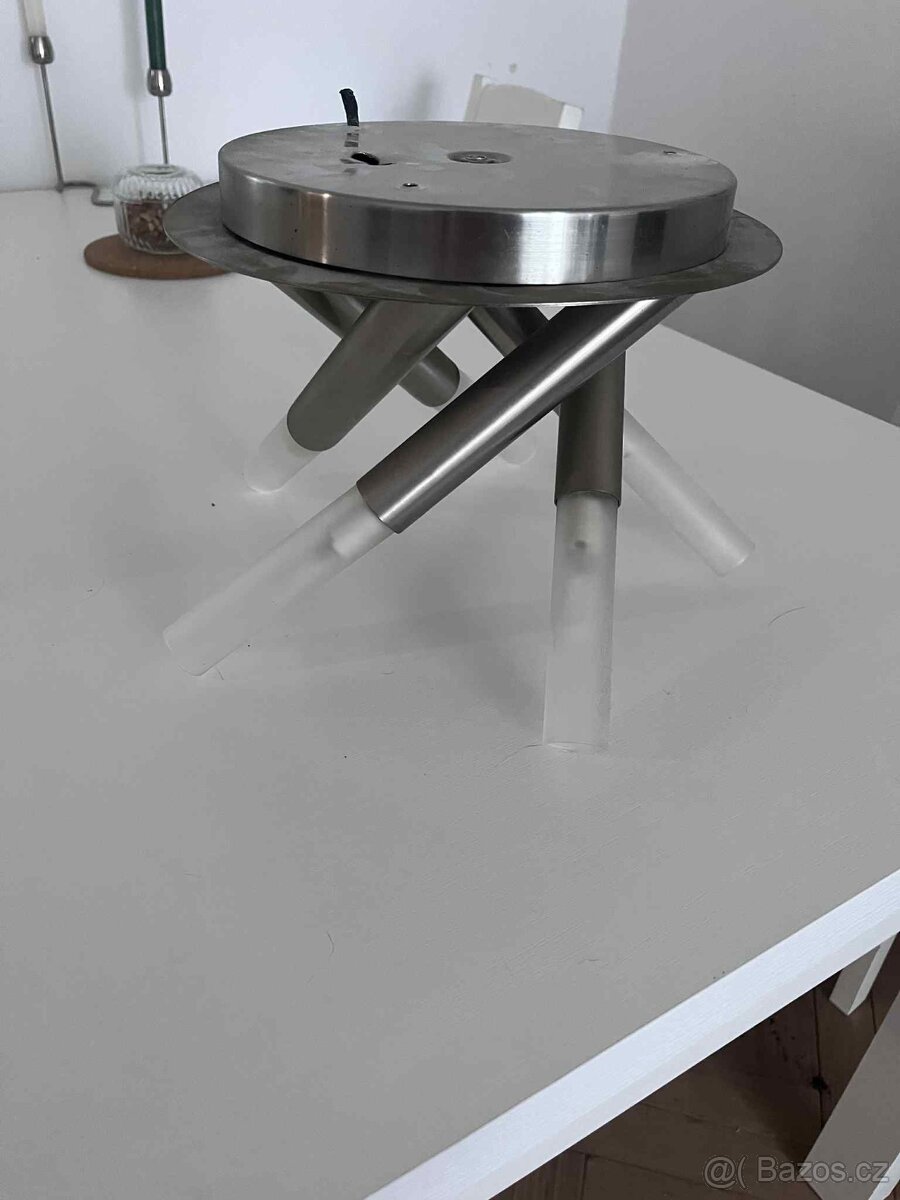 Moderní lustr