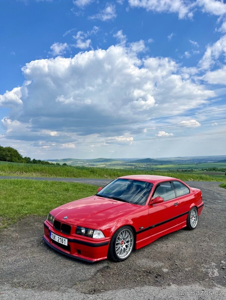 BMW E36 320Ci – Hellrot