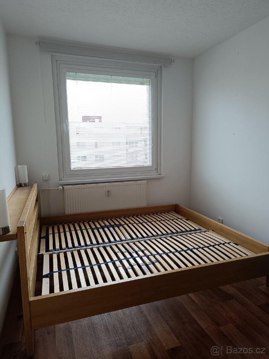 Manželská postel 180 x 200 masiv