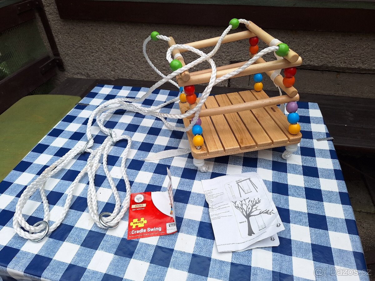 Dětská houpačka