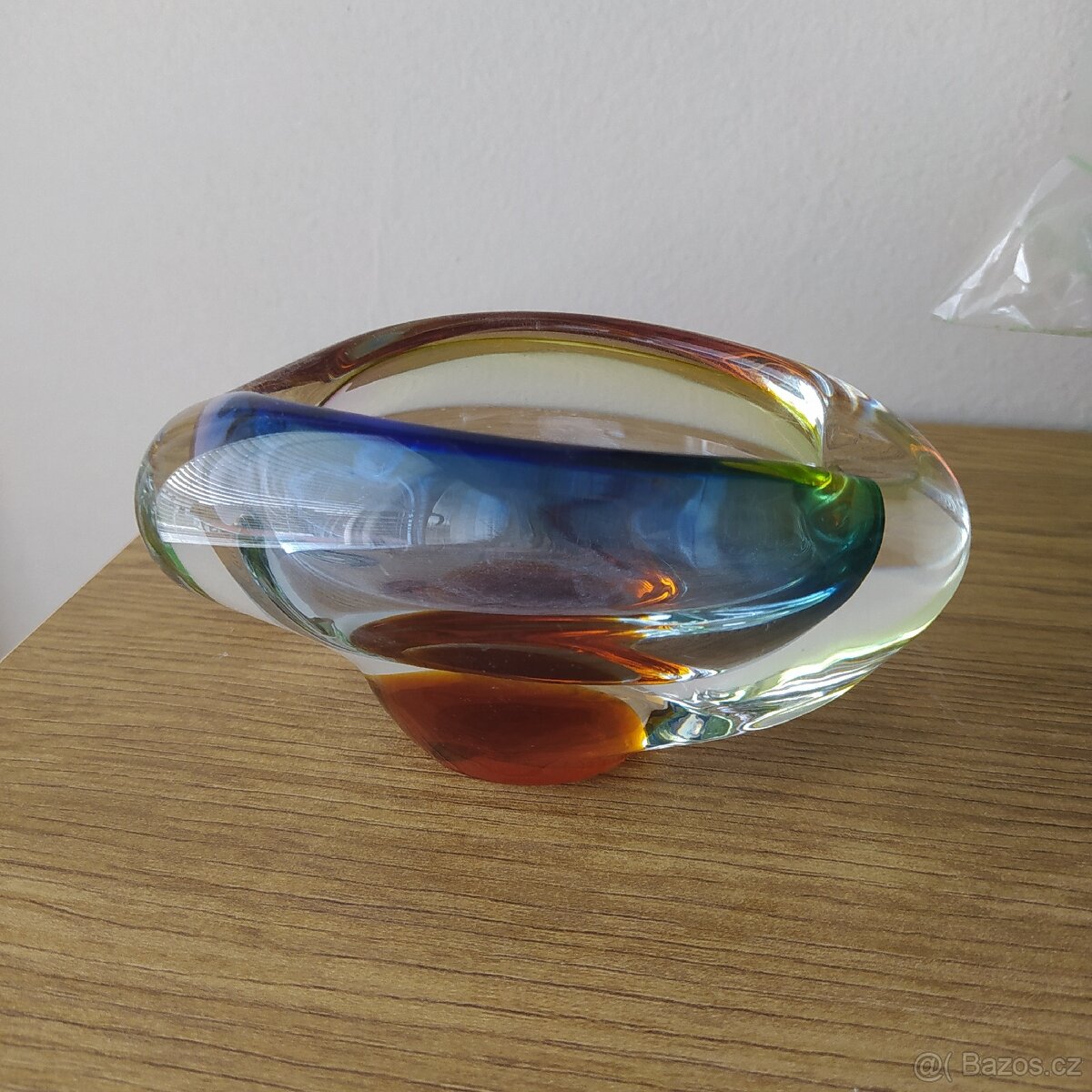 Menší miska barevné lité sklo