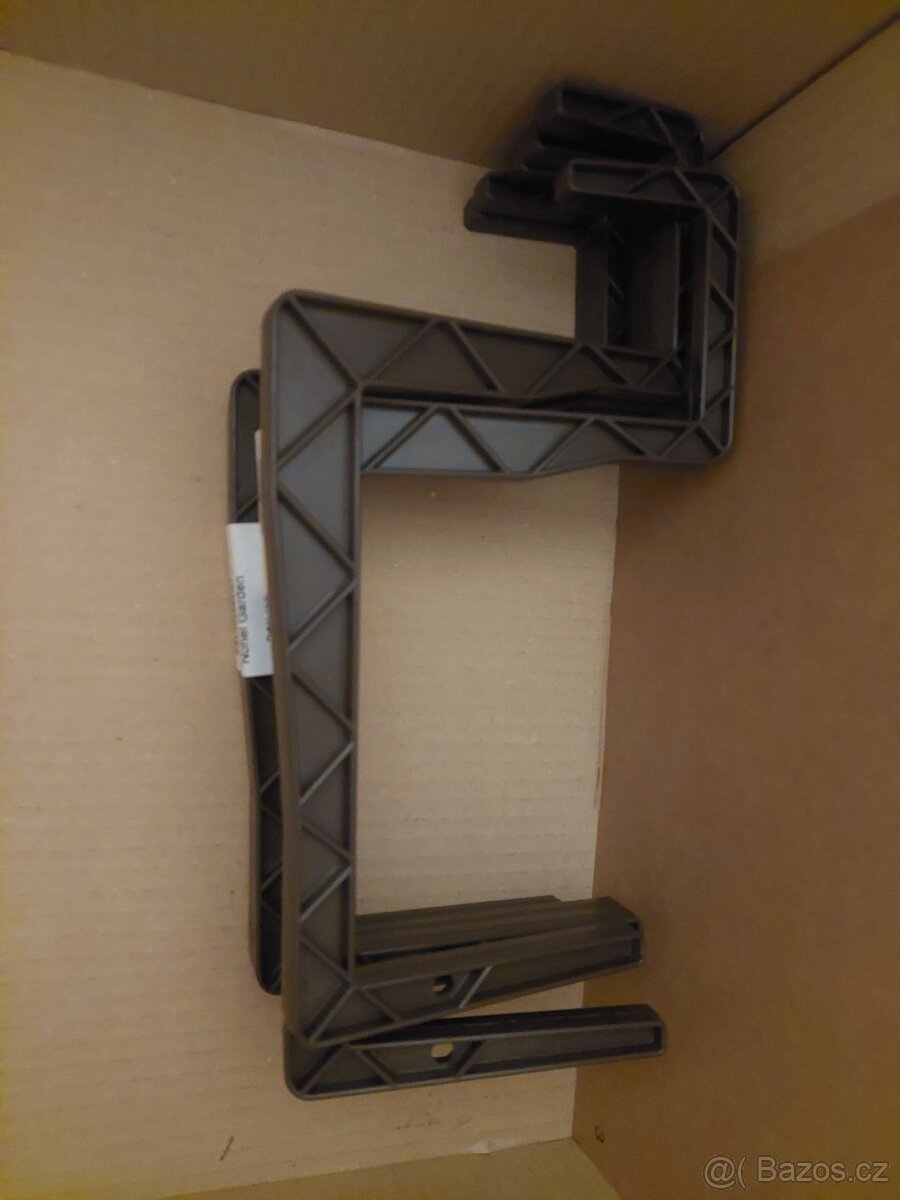 Držáky na truhlíky