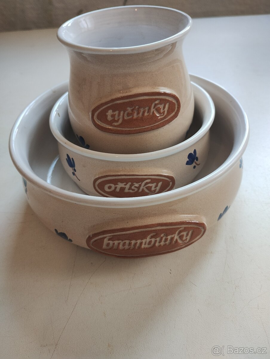 keramická sada na stůl