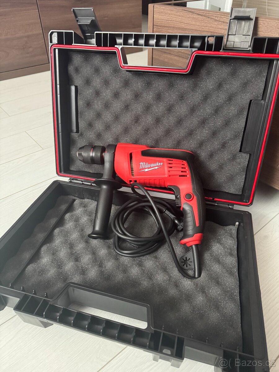 Příklepová vrtačka Milwaukee PD-705