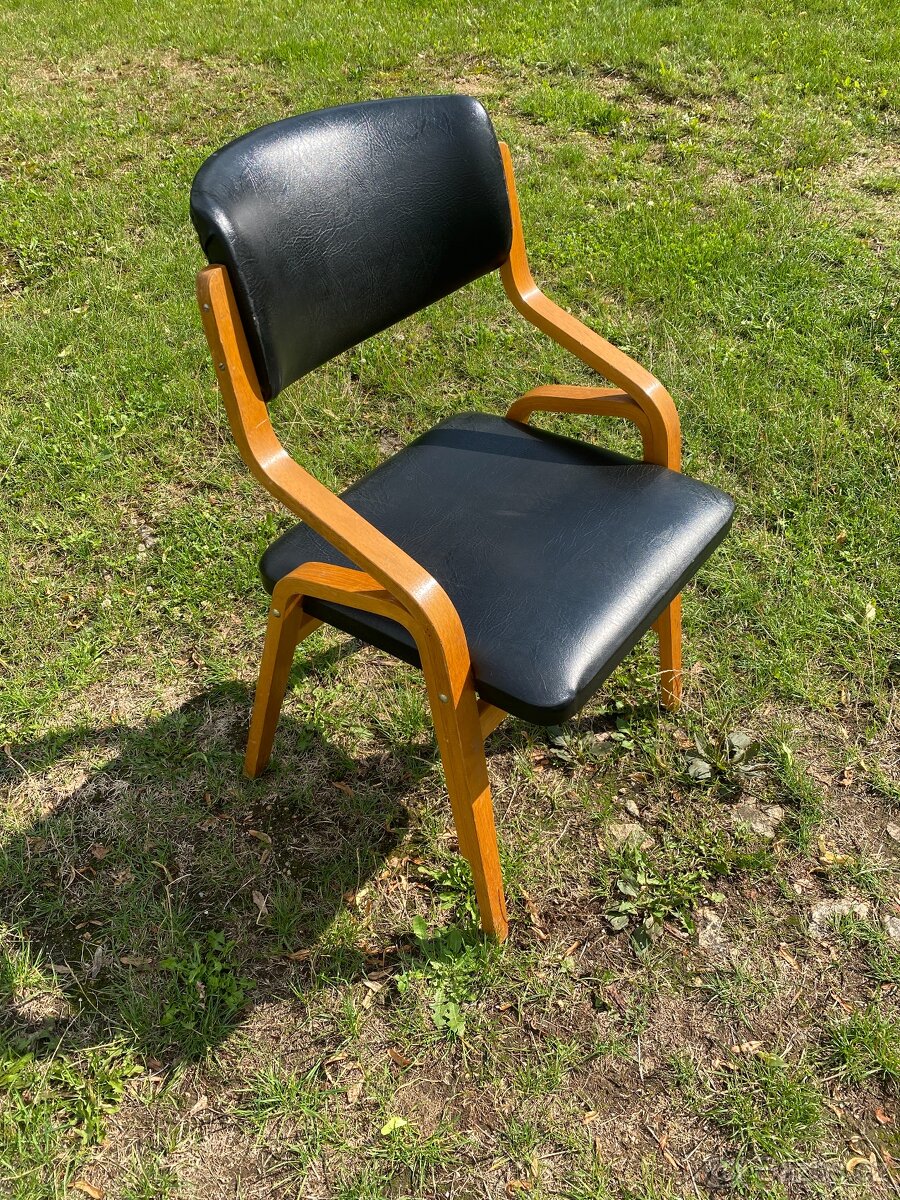 židle retro nábytek sedací křesílko židle volák stará židle